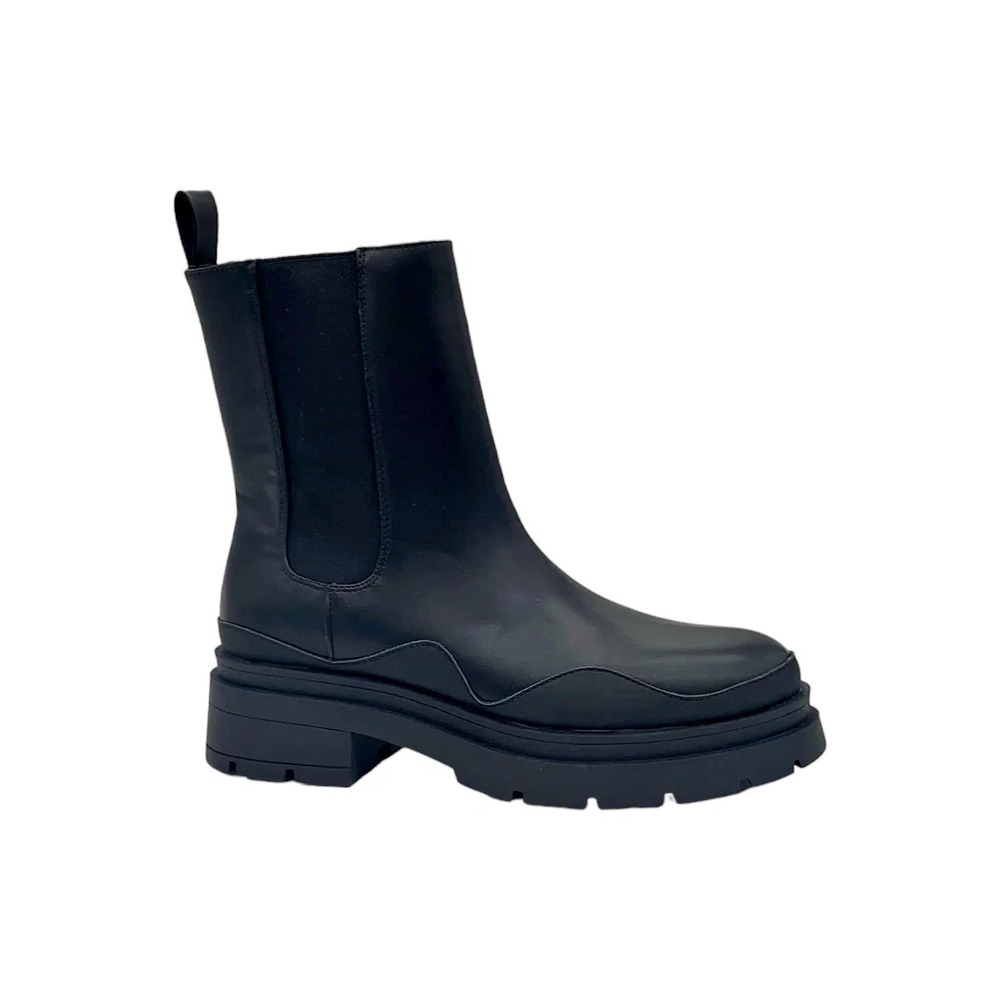 Wild Pair Women's Grayce Chelsea Lug Booties Black - Medium